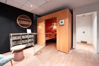 Private room in residence at Grenoble, 38100, image 17 of 19