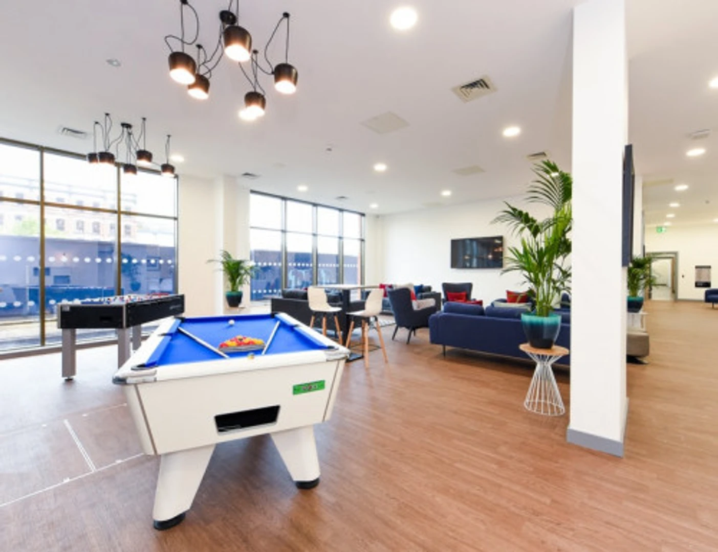 Habitación para estudiantes en  con área de estudio y facilidades compartidas