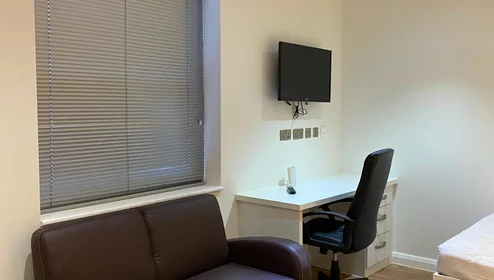 Quarto privado em 17 - De Montfort Street Leicester LE1 7GN, imagem 8 de 12