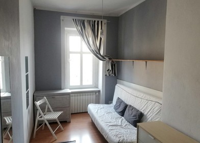 Alquiler de habitación compartida muy luminosa en Breslavia