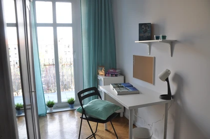 Quarto para alugar num apartamento partilhado em Wrocław