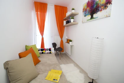 Bright private room in Warszawa