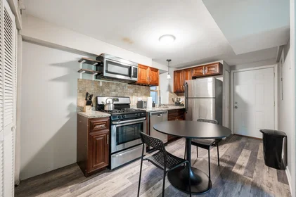 Private room at #1605: Logan Square Chicago 60647, image 9 of 12