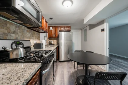 Private room at #1605: Logan Square Chicago 60647, image 10 of 12