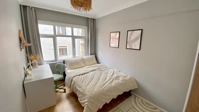 Habitación privada en Enis Akaygen Sokak, imagen 1 de 10