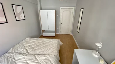 Chambre privée à Enis Akaygen Sokak, image 13 de 44