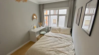 Chambre privée à Enis Akaygen Sokak, image 25 de 44
