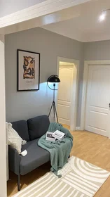 Chambre privée à Enis Akaygen Sokak, image 34 de 44