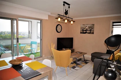 Private room at Poitiers, 86000, image 1 of 9