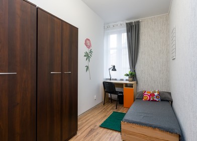 Room for rent with double bed poznan
