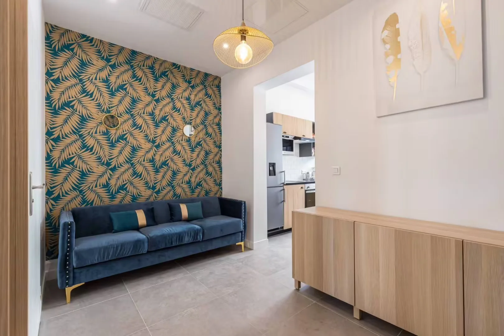 Room for rent in student apartment in , fully furnished