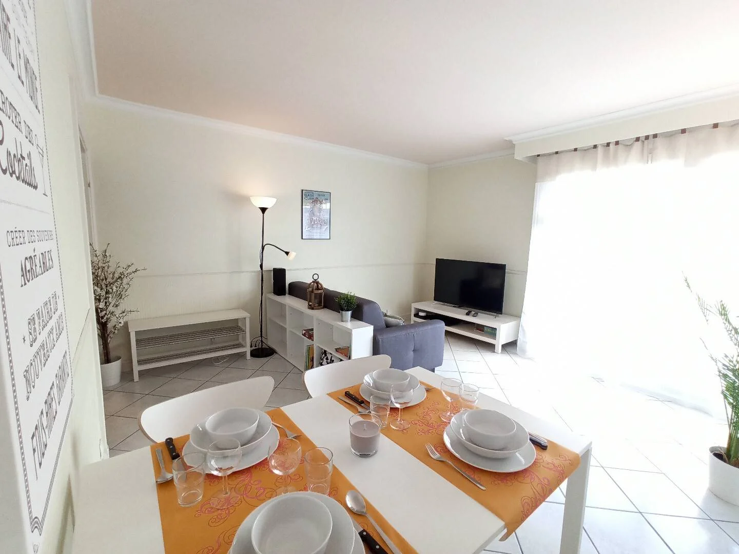 Habitación acogedora para estudiantes disponible en 