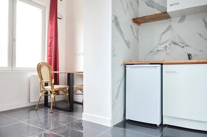 Private room in residence at Colombes, 92700, image 28 of 49