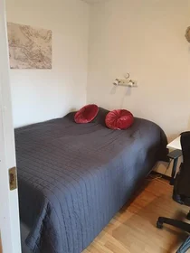 Logement entier à Skogalundsklippan 26, image 17 de 18