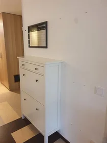 Logement entier à Skogalundsklippan 26, image 3 de 18