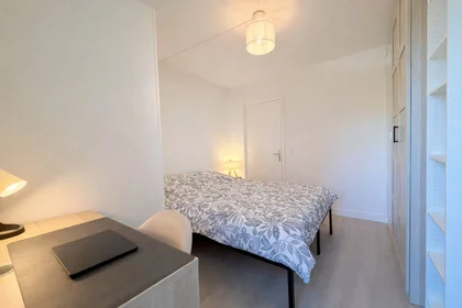 Private room at Noisy-le-grand, 93160, image 10 of 18