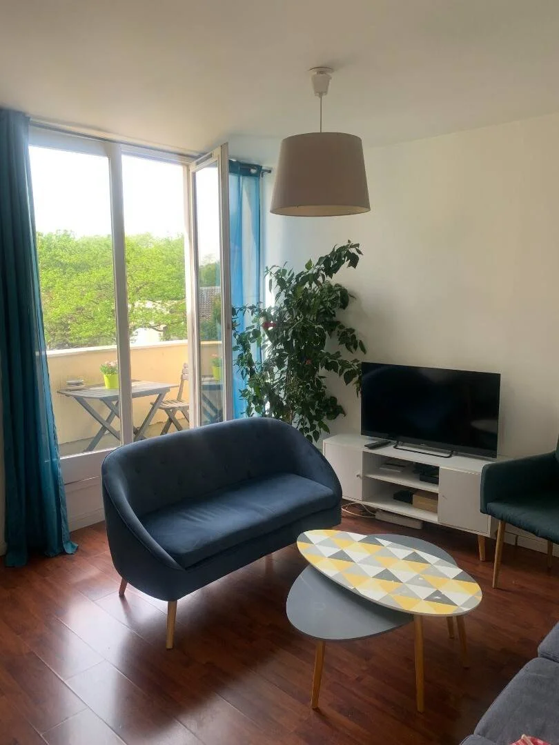 Habitación para estudiantes en  con modernas comodidades