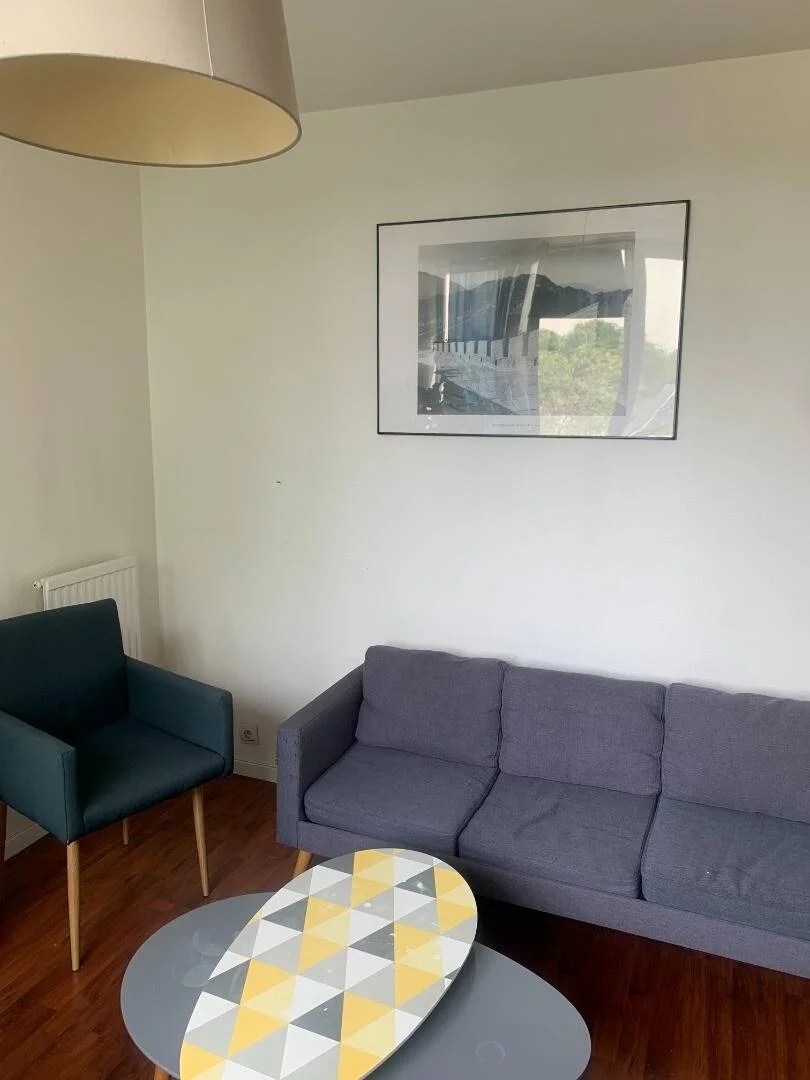 Habitación acogedora para estudiantes disponible en 