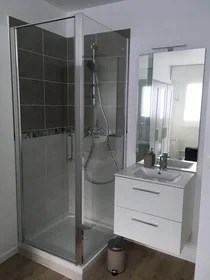 Quarto privado em Guyancourt, 78280, imagem 1 de 8