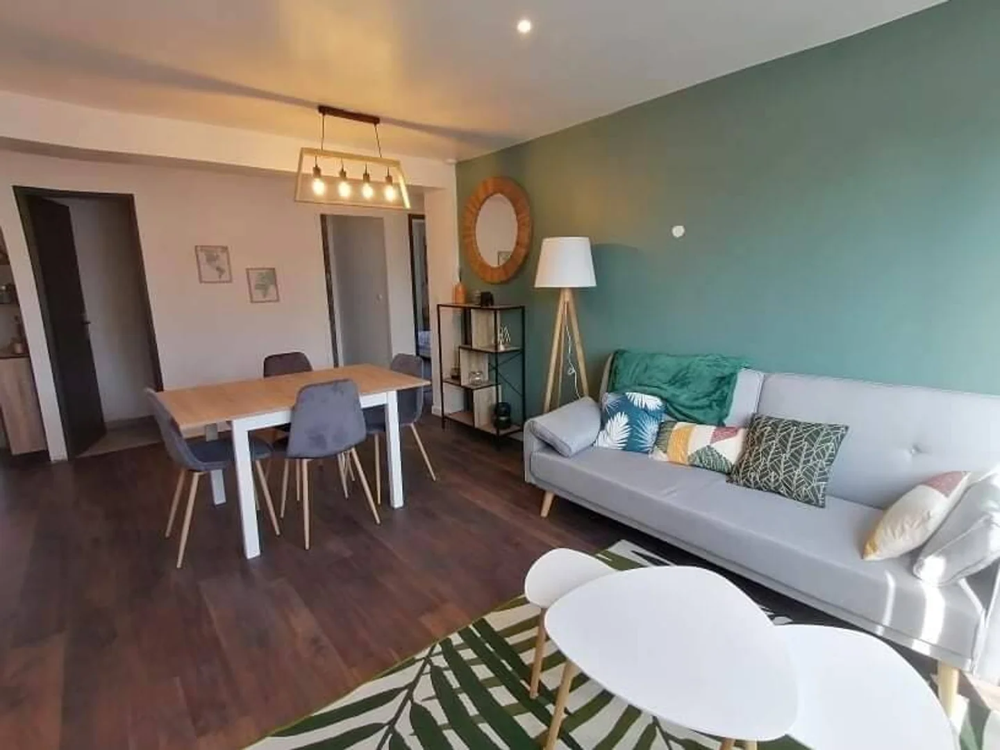 Chambre d'étudiant confortable et spacieuse dans 