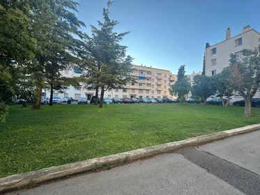 Habitación privada en Marseille, 13009, imagen 1 de 10