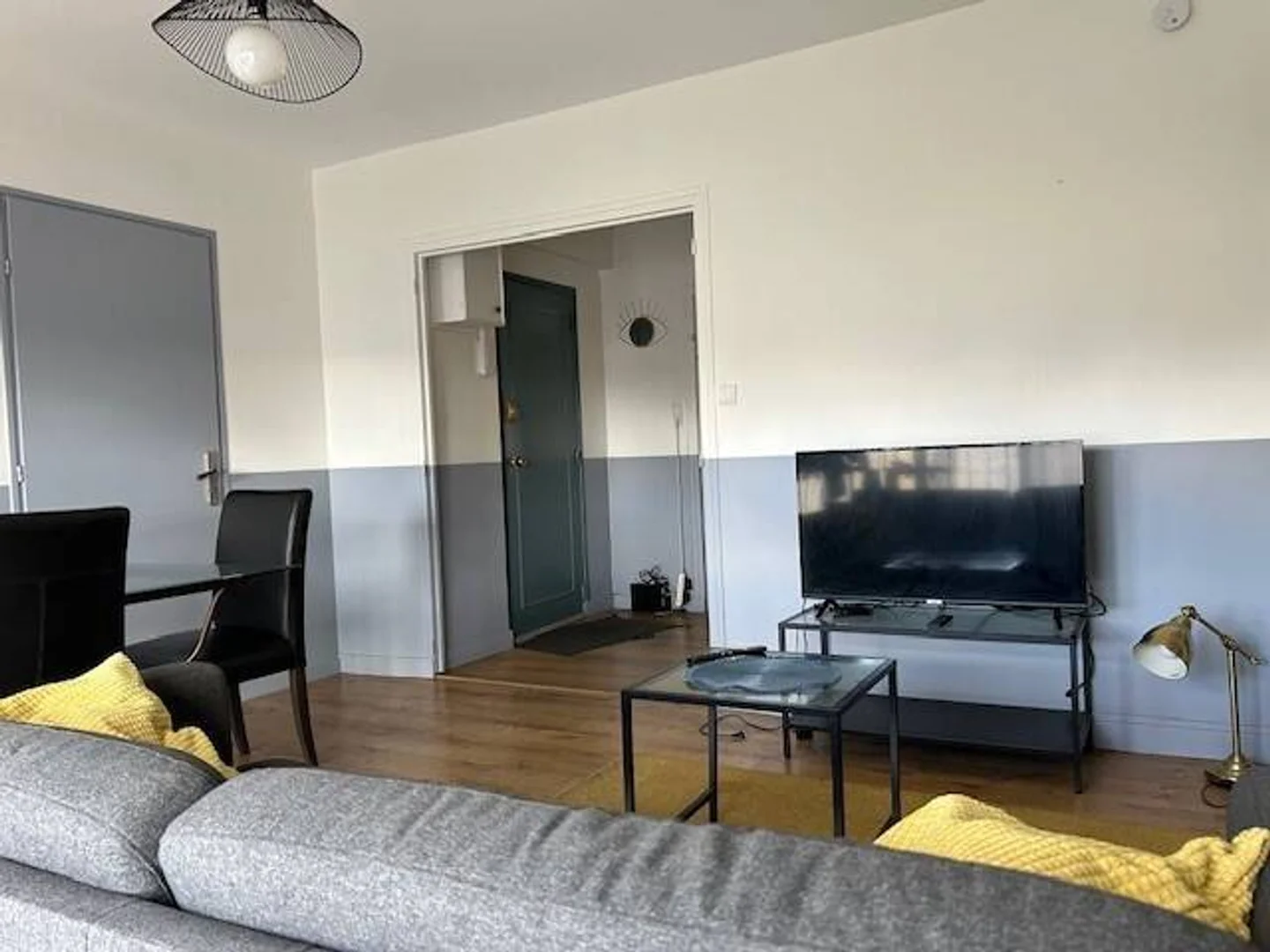 Chambre d'étudiant bon marché à proximité du campus dans 