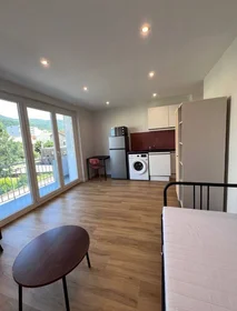 Quarto privado em Saint-martin-d'hères, 38400, imagem 1 de 3