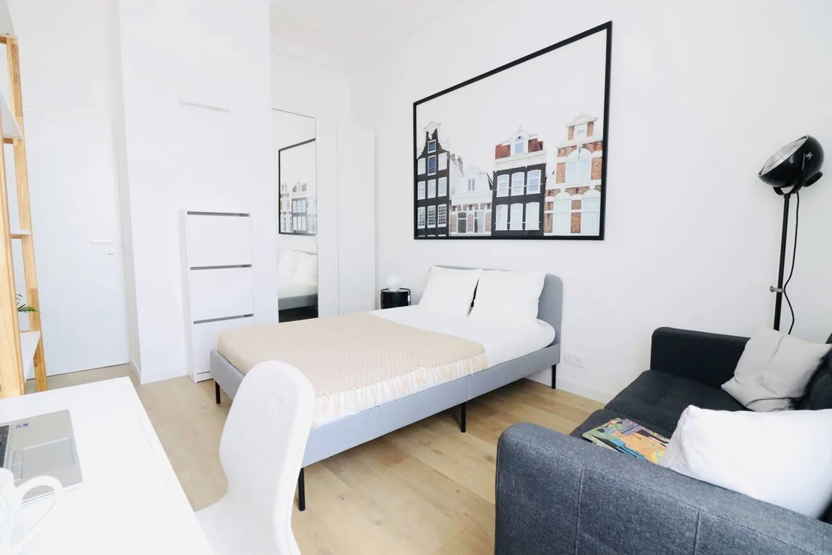 Bezahlbares Zimmer für Studenten mit ausreichender Beleuchtung in 