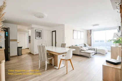 Habitación privada en Noisy-le-grand, 93160, imagen 1 de 10
