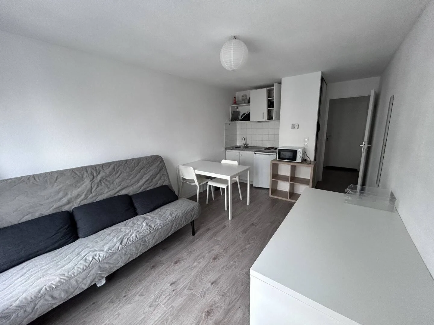 Habitación asequible para estudiantes con buena iluminación en 