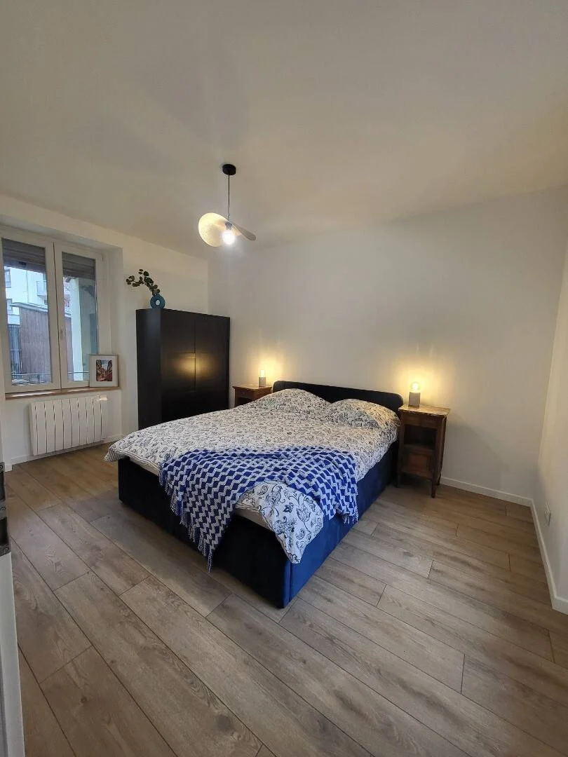 Quarto para alugar em apartamento de estudantes em , totalmente mobilado