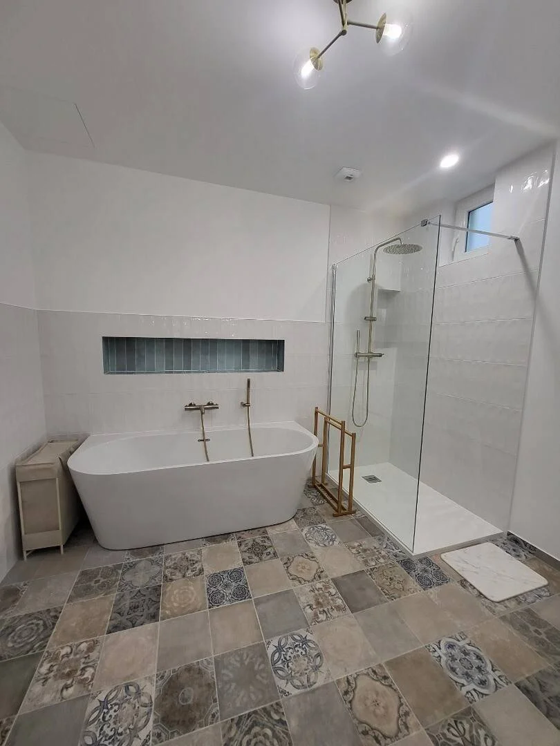 Quarto de estudante económico com localização conveniente em 