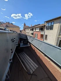 Private room at Toulouse, 31300, image 1 of 10