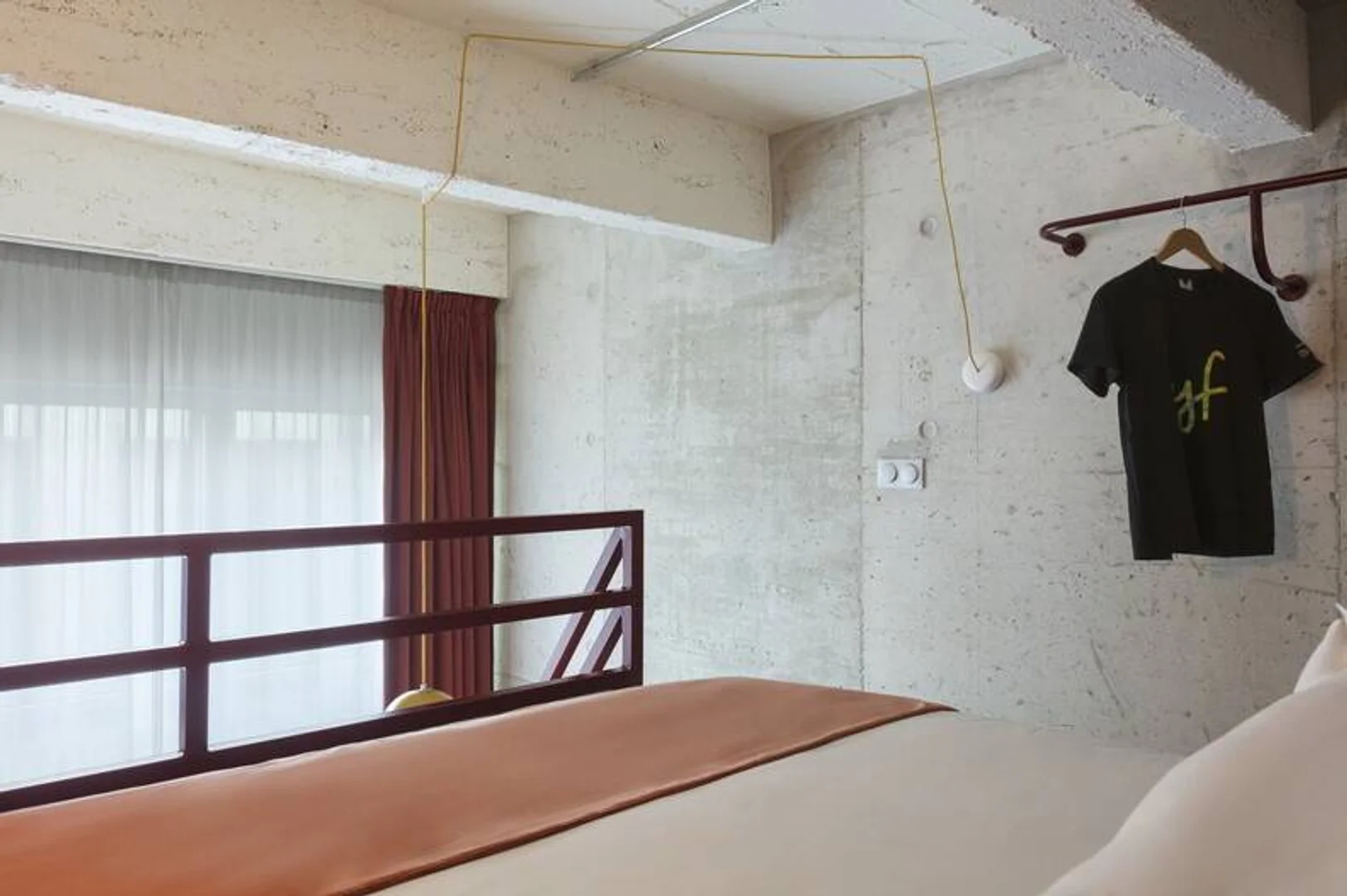 Chambre conviviale pour les étudiants dans  avec des équipements modernes