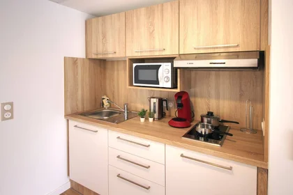 Privatzimmer im Wohnheim in der Châteaufort, 78117, bild 4 von 7