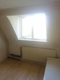 Private room at Stuiverstraat, image 1 of 3