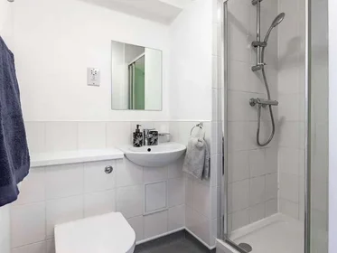 单间公寓 在住宅内 在 128 Herne Hill, London SE24 9QH, United Kingdom      , 20的图像6