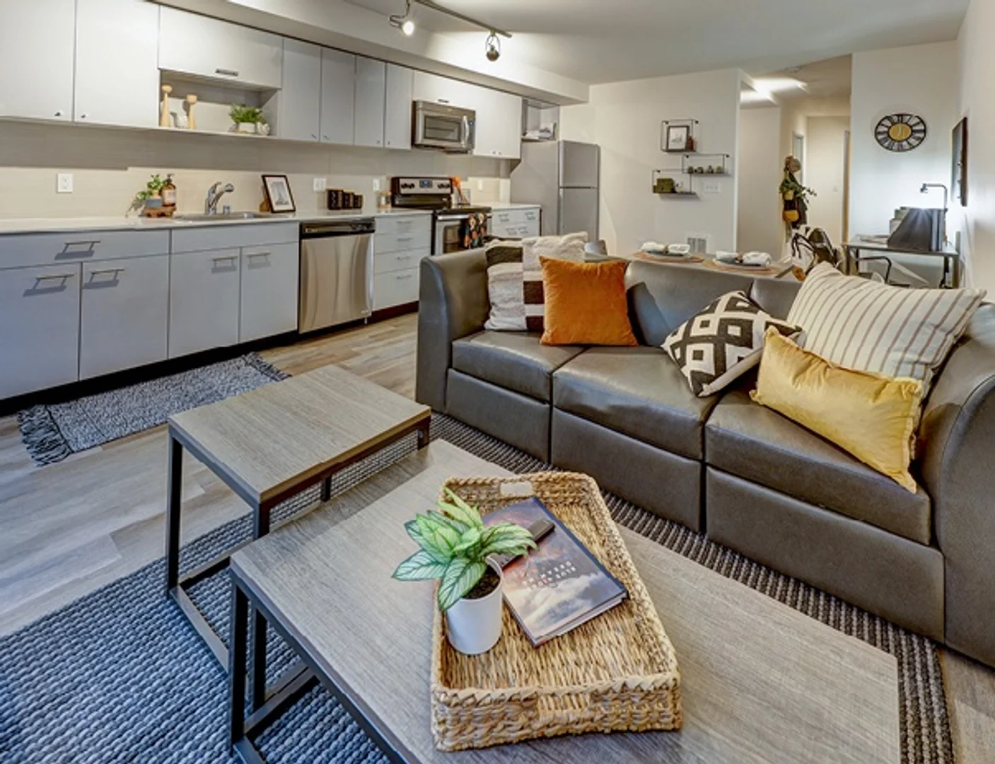 Student-friendly studio with excellent transport links in 
