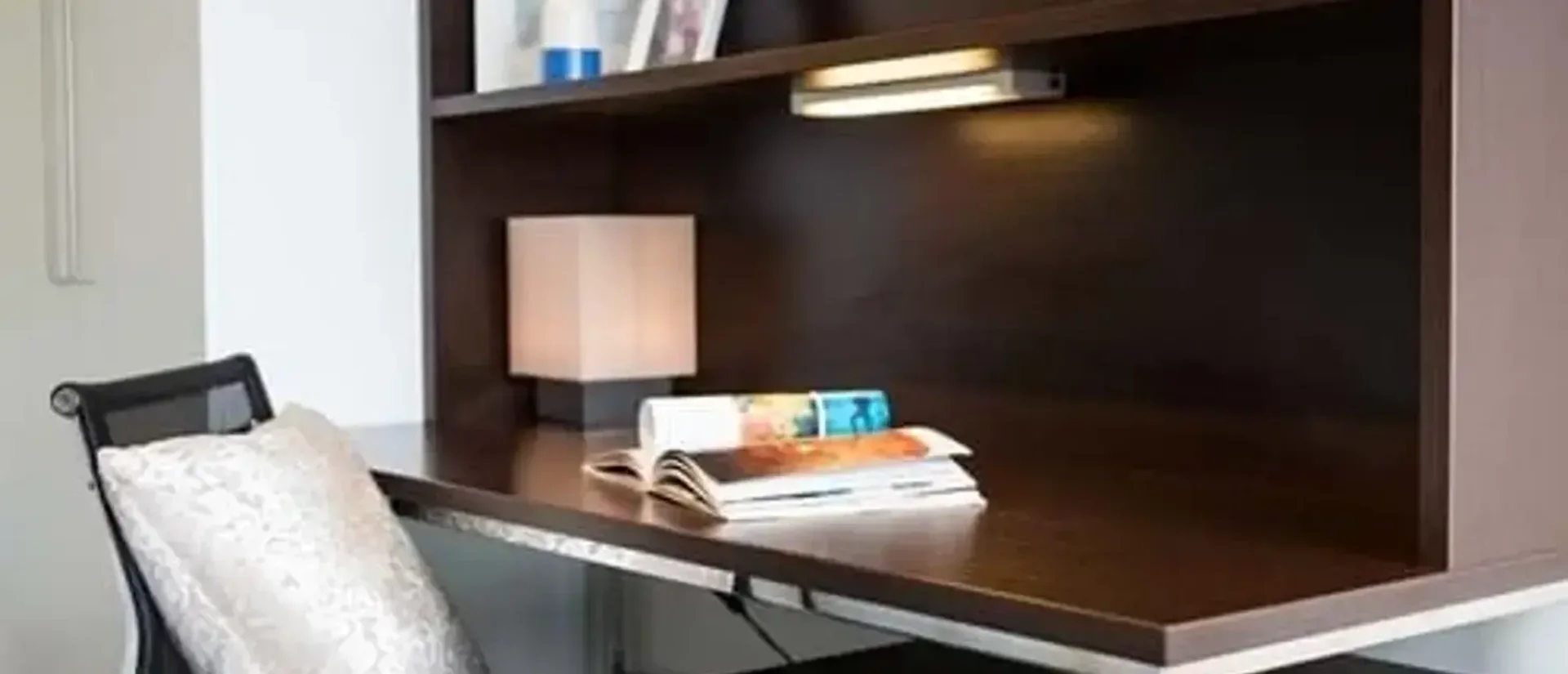 Chambre abordable pour les étudiants avec un bon éclairage dans 
