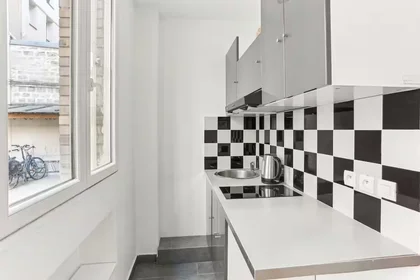 Studio at Rue Aristide Briand, 95, image 1 of 14