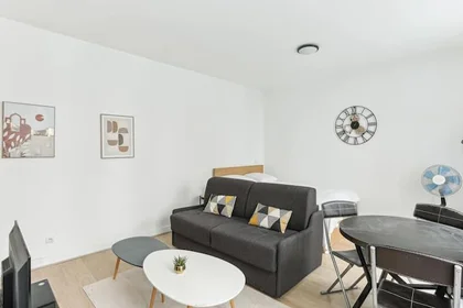 Studio at Rue Aristide Briand, 95, image 13 of 14