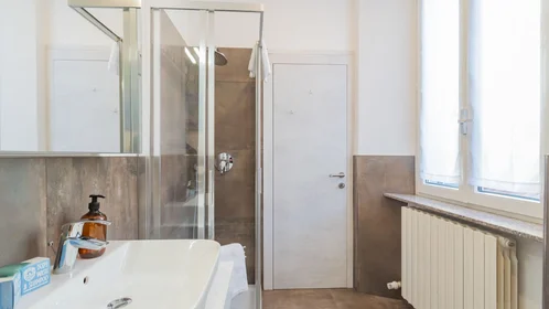 Quarto privado em Via Francesco Muralto, imagem 43 de 49
