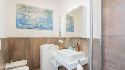 Quarto privado em Via Francesco Muralto, imagem 45 de 49
