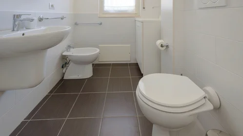 Habitación privada en Via Sassari, imagen 18 de 19