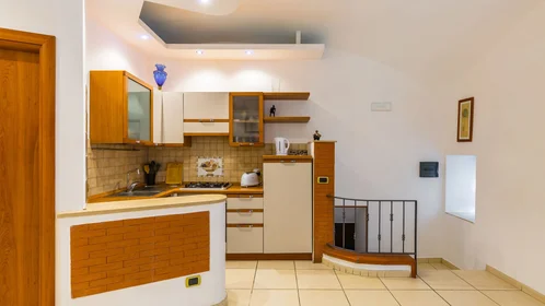 Apartamento inteiro em Vico San Nicola da Tolentino, imagem 14 de 24