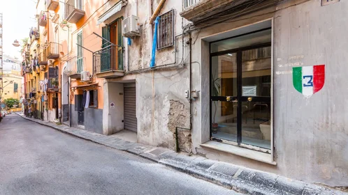 Apartamento inteiro em Vico San Nicola da Tolentino, imagem 16 de 24