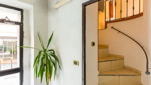 Apartamento inteiro em Vico San Nicola da Tolentino, imagem 18 de 24