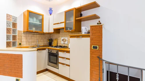 Apartamento inteiro em Vico San Nicola da Tolentino, imagem 10 de 24