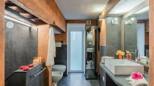 Quarto privado em Via S. Nicolao, imagem 14 de 18