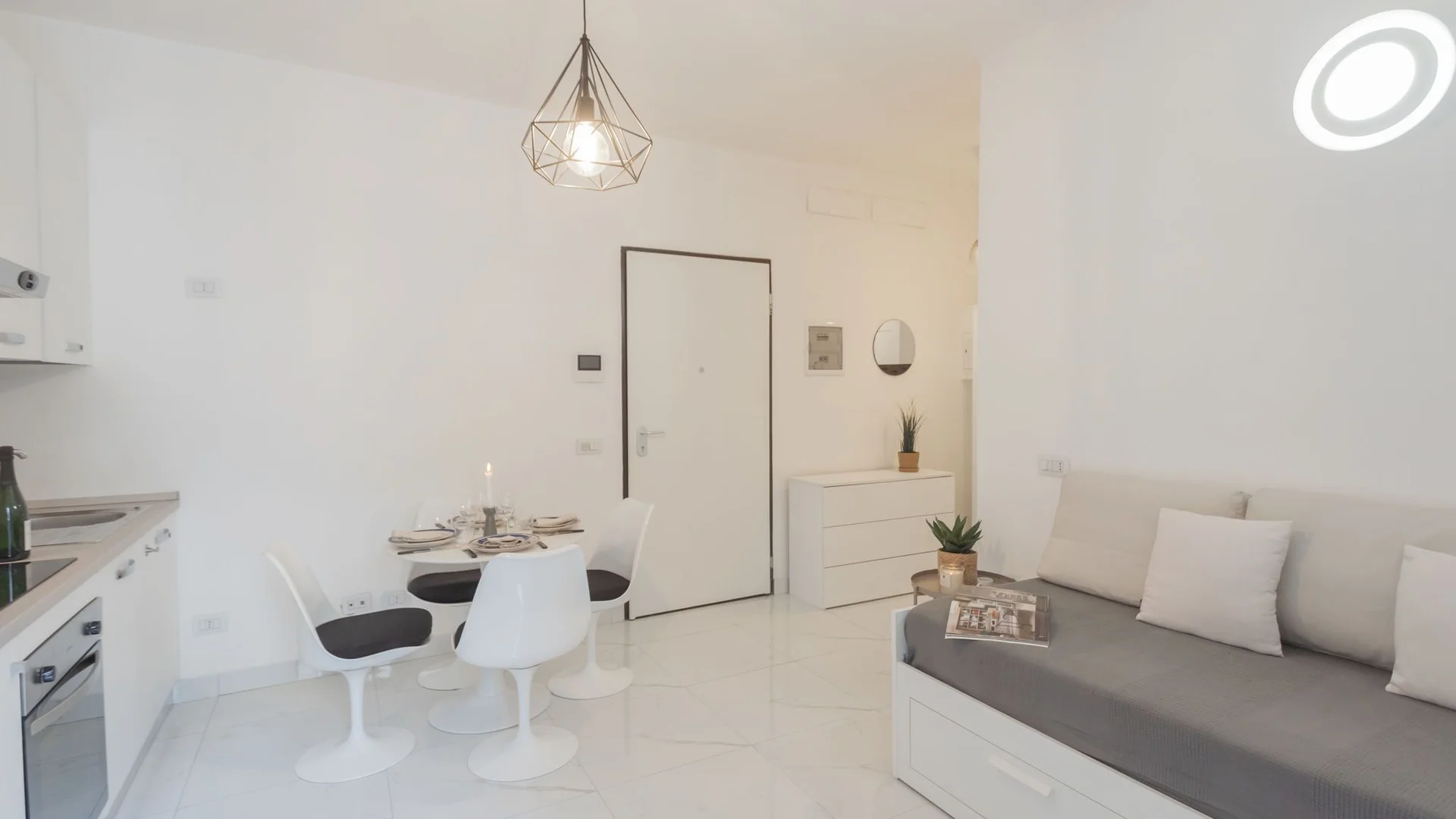Budget-friendly student room close to campus in 